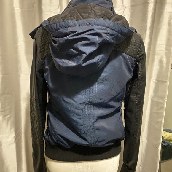 Garage navy bomber jacket with leather sleeves - Picture 3 of 4